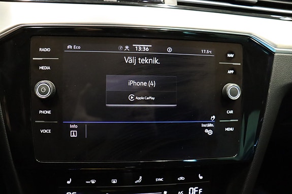 Volkswagen Passat Alltrack 19 of 27