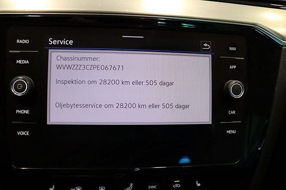 Volkswagen Passat Alltrack 24 of 27