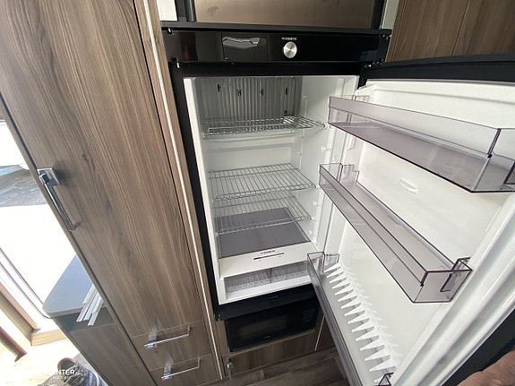 Kabe Imperial 780 TDL KS *AC / Mover / Thule Markis* Ränta 3.95% 14 of 21