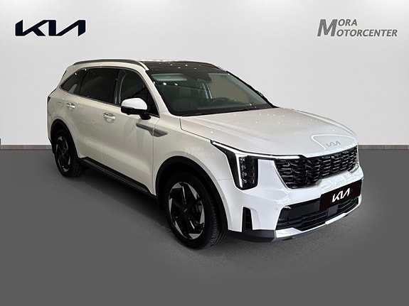 Kia Sorento 3 of 5