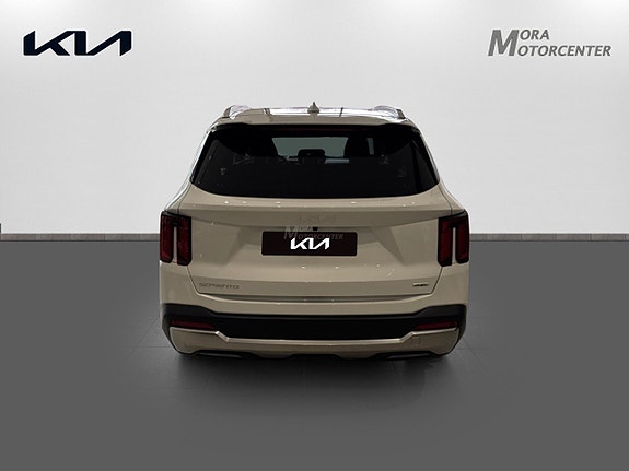 Kia Sorento 5 of 5
