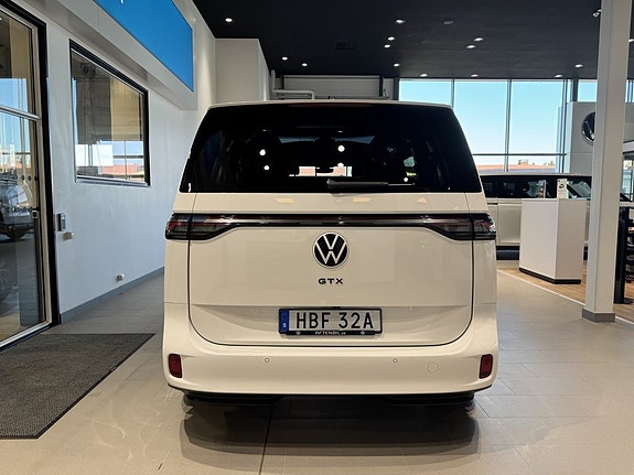 Volkswagen ID. Buzz 5 of 17