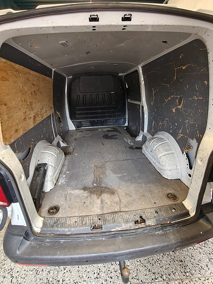 Volkswagen Transporter 13 of 16