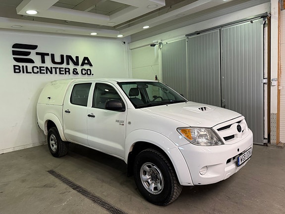 Toyota HiLux 3 of 5