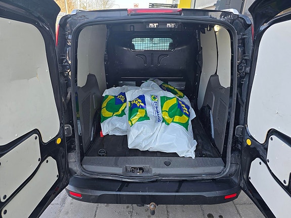 Ford Transit Connect 7 of 7