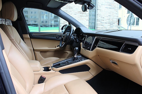 Porsche Macan S 20 of 29