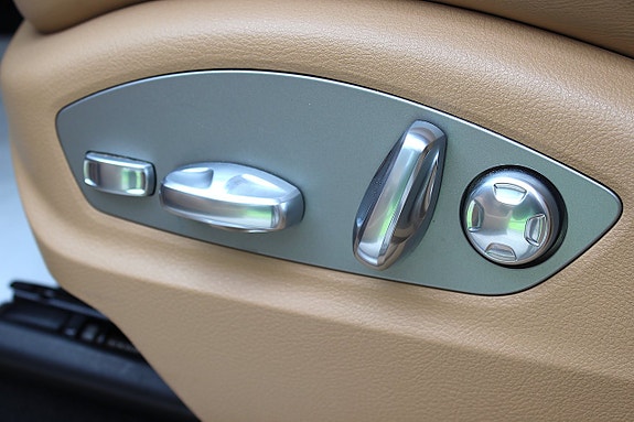Porsche Macan S 16 of 29