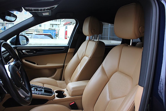 Porsche Macan S 4 of 29