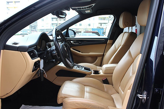 Porsche Macan S 17 of 29