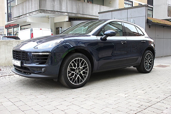 Porsche Macan S 9 of 29