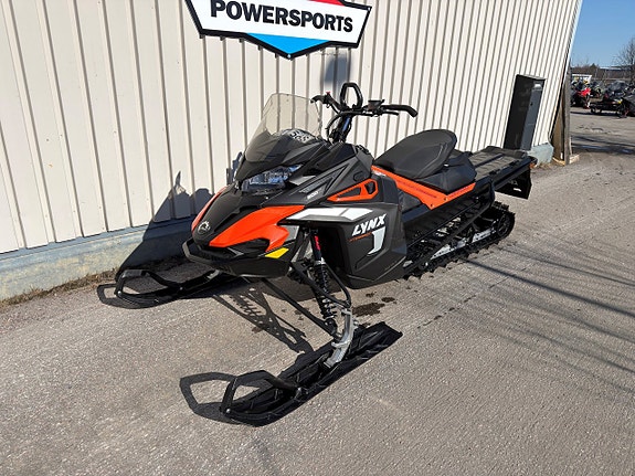 Lynx Xterrain STD 3700 600 Efi Moms! 2 of 4