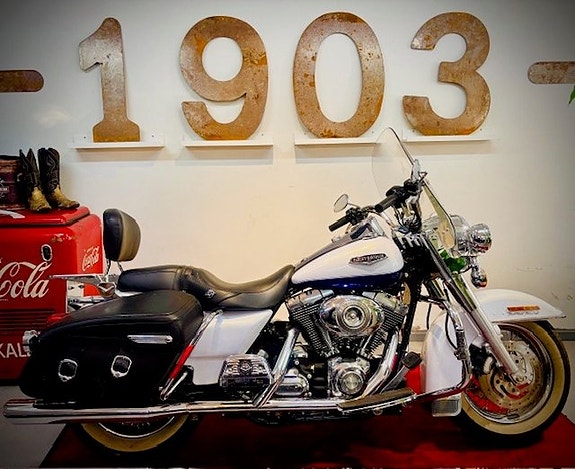 Harley-Davidson FLHRC Road King Classic 96, Låga Mil!
