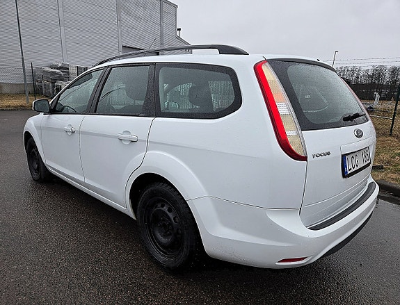 Ford Focus 3 of 5