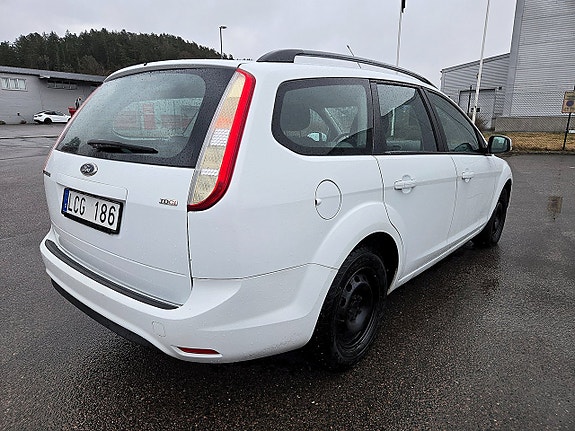 Ford Focus 5 of 5