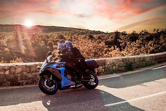 Suzuki GSX-S 1000 GT - 2026 2 of 13
