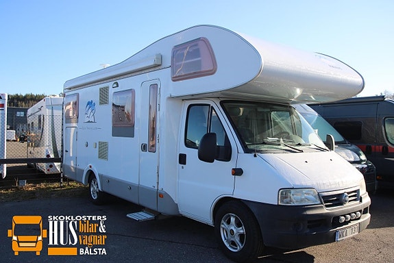 Knaus ST 700 DG 6 bältade platser Litium Solcell Nybytt kamrem,Sun Travel