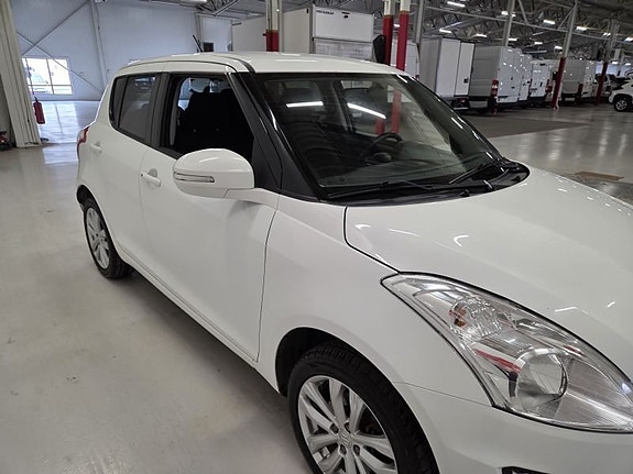 Suzuki Swift 3 of 10