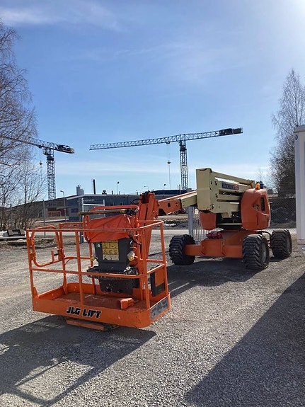 Bomliftar Uthyres
