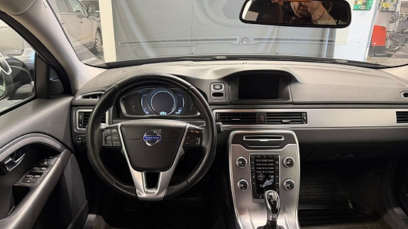 Volvo XC70 8 of 13