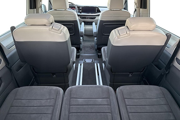 Volkswagen Multivan 19 of 27