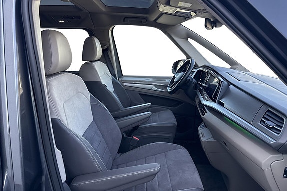 Volkswagen Multivan 14 of 27