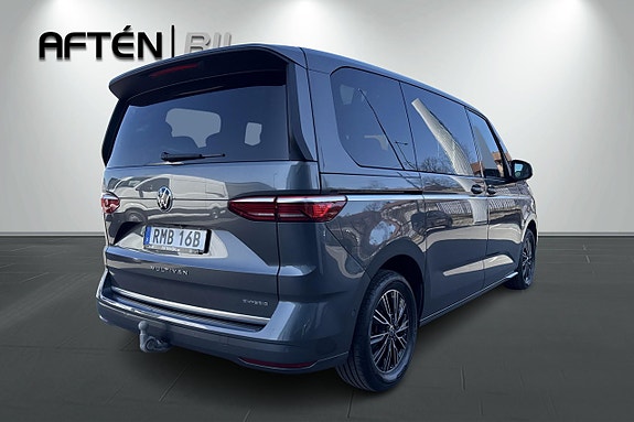 Volkswagen Multivan 10 of 27