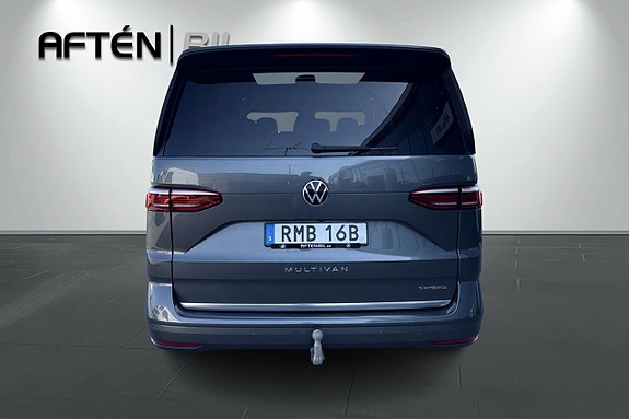 Volkswagen Multivan 9 of 27
