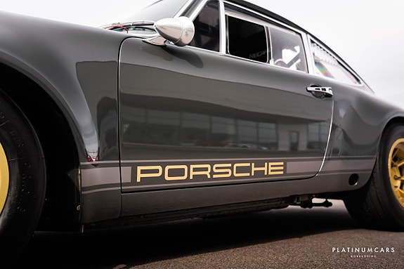 Porsche 911 17 of 22