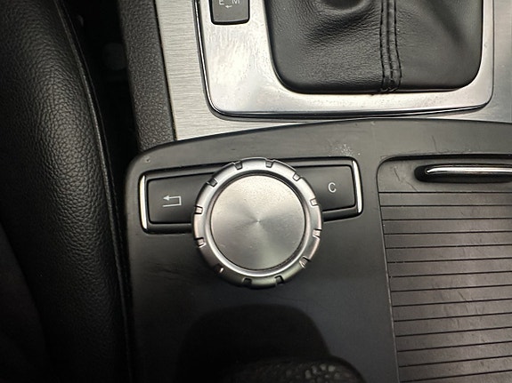 Mercedes-Benz C220 23 of 30
