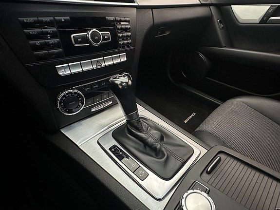 Mercedes-Benz C220 22 of 30