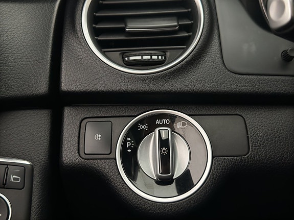 Mercedes-Benz C220 14 of 30