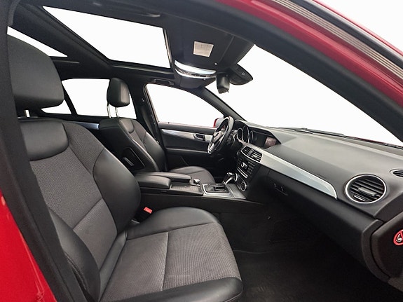 Mercedes-Benz C220 24 of 30