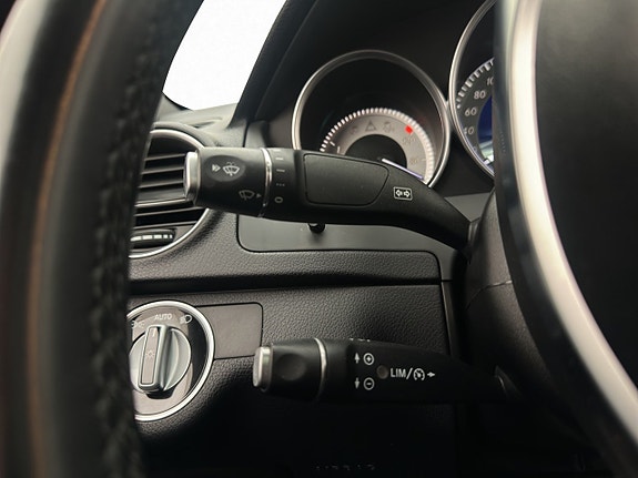 Mercedes-Benz C220 15 of 30