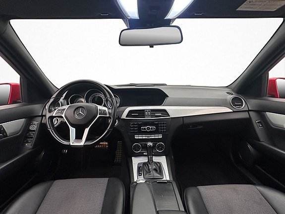 Mercedes-Benz C220 12 of 30
