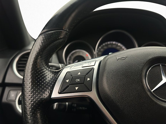 Mercedes-Benz C220 16 of 30