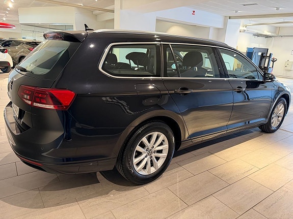 Volkswagen Passat 5 of 5