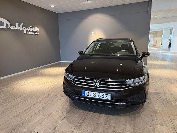 Volkswagen Passat 3 of 5