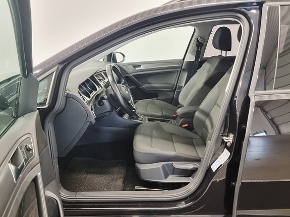 Volkswagen Golf-Serie 5 of 23