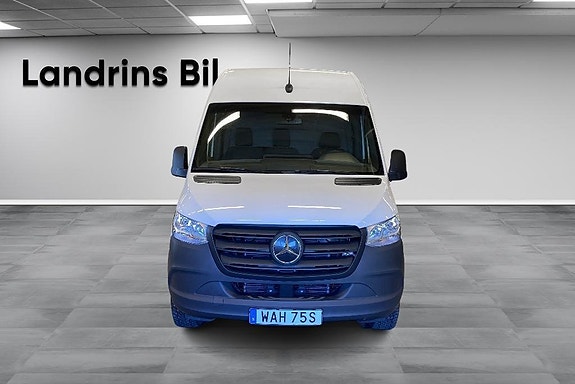 Mercedes-Benz eSprinter 312 2 of 5