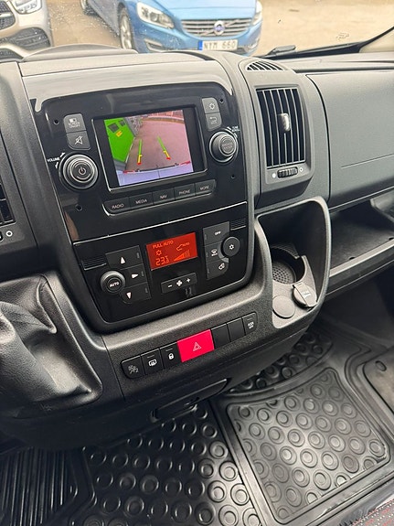 Peugeot Boxer 9 of 12