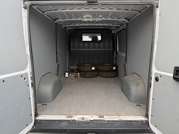 Peugeot Boxer 12 of 12