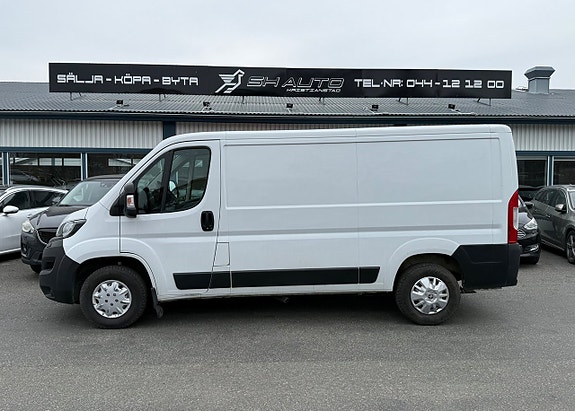 Peugeot Boxer 2 of 12