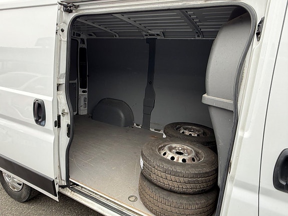 Peugeot Boxer 11 of 12