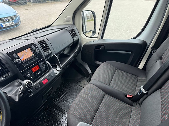 Peugeot Boxer 4 of 12