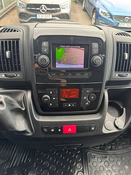 Peugeot Boxer 6 of 12