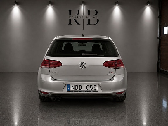 Volkswagen Golf-Serie 5 of 12