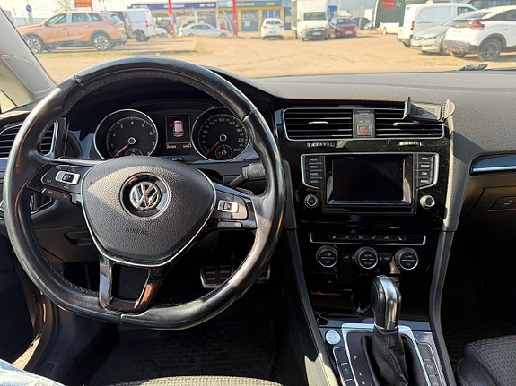 Volkswagen Golf-Serie 9 of 12