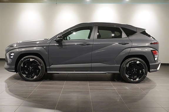 Hyundai Kona 2 of 5