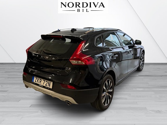 Volvo V40 Cross Country 5 of 5