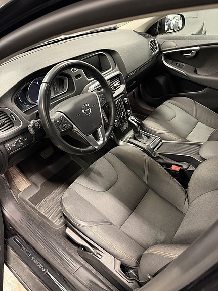 Volvo V40 Cross Country 15 of 20